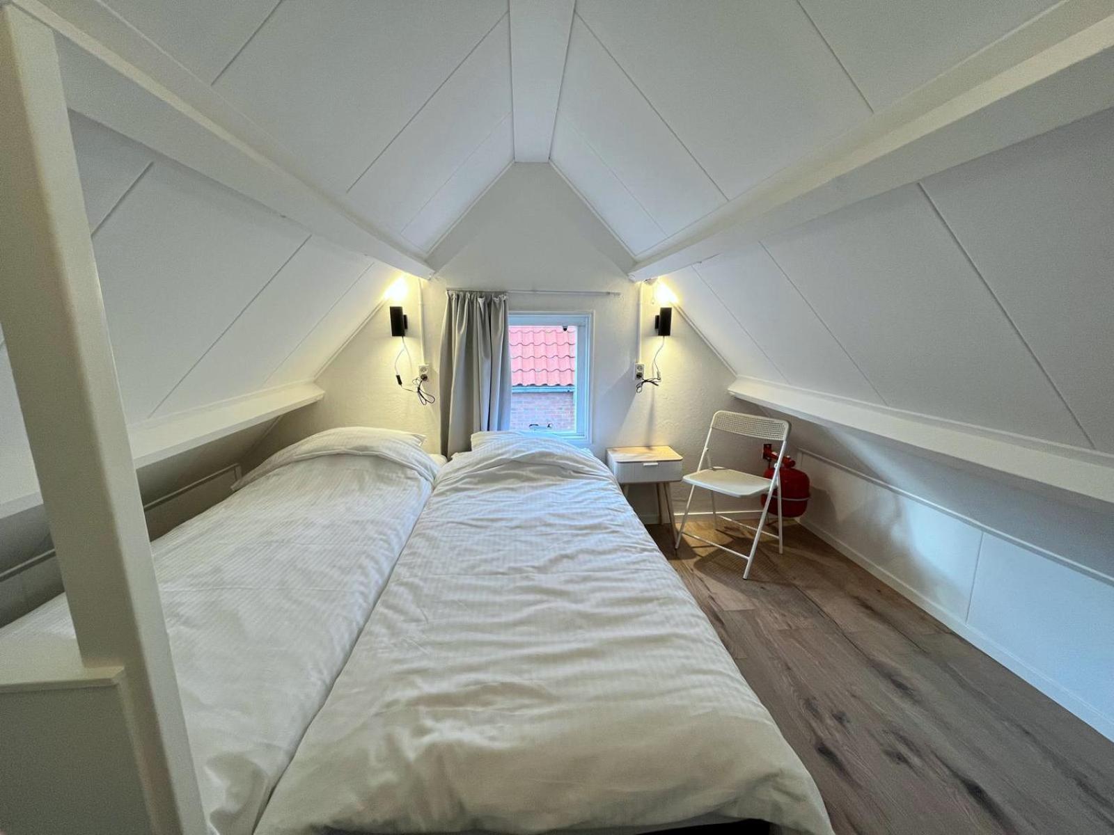 Volledig Gerenoveerd-studio Aan Het